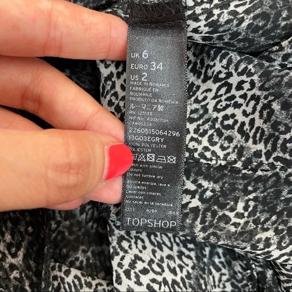 Topshop Black Leopard Wrap Style Blouse - Picture 5 of 8